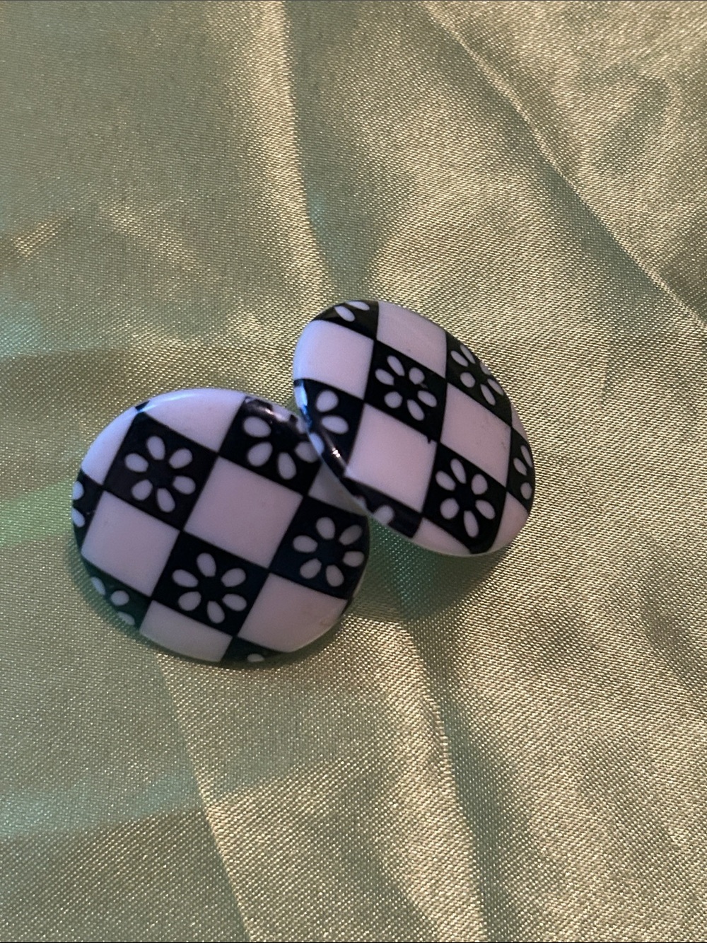 70’s earrings!